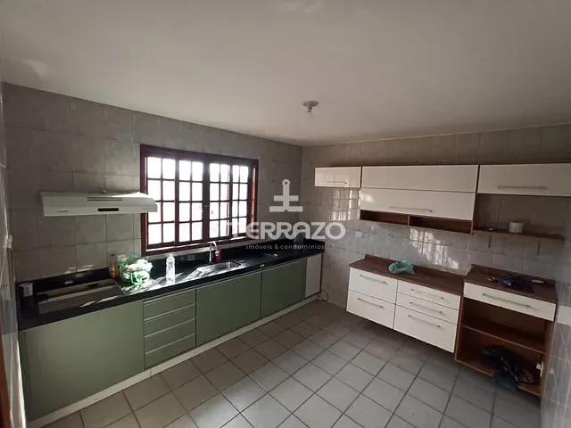 Casa com 202m² 4 quartos e 3 banheiros, à venda, no bairro Jardim Belvedere em Volta Redonda