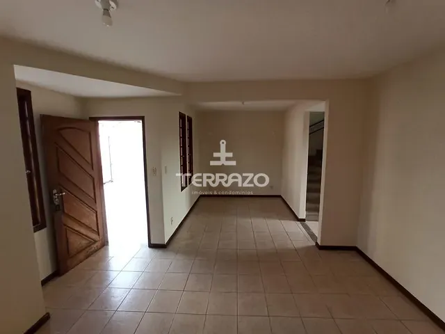 Casa com 202m² 4 quartos e 3 banheiros, à venda, no bairro Jardim Belvedere em Volta Redonda