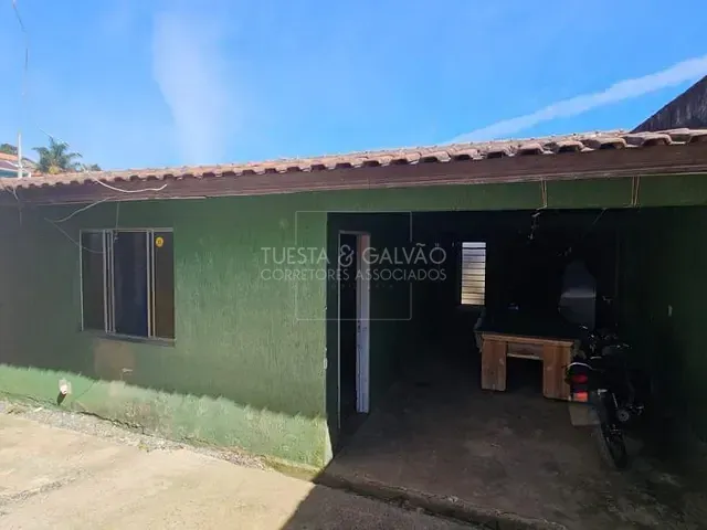 Casa com 80m² 3 quartos e 2 banheiros, à venda, no bairro São Dimas em Colombo