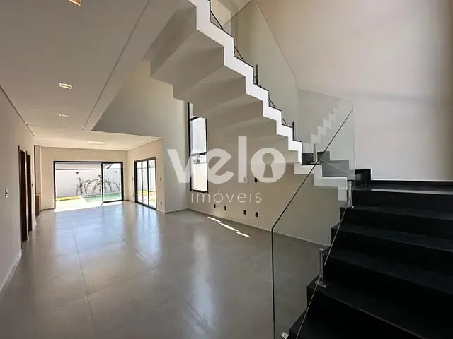Casa com 295m² 3 quartos e 4 banheiros, à venda, no bairro Loteamento Residencial Fazenda Casa Grande em Taubaté