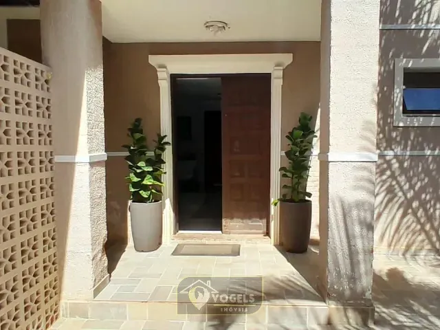 Casa 3 quartos e 5 banheiros, à venda, no bairro Villa de Holanda em Holambra