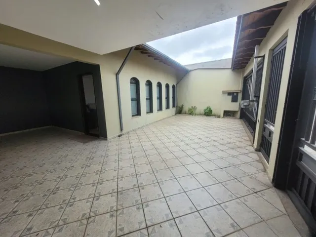 Casa 3 quartos e 3 banheiros, à venda ou para alugar, no bairro Santa Maria em Santo André