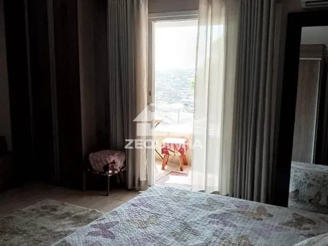 Casa com 175m² 3 quartos e 5 banheiros, à venda, no bairro Jardim Veloso em Osasco