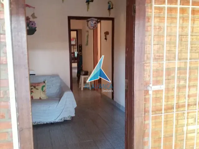 Casa com 360m² 5 quartos e 3 banheiros, à venda, no bairro Por Do Sol em Mucuri