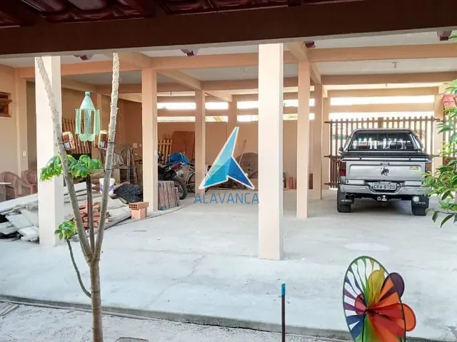 Casa com 360m² 5 quartos e 3 banheiros, à venda, no bairro Por Do Sol em Mucuri