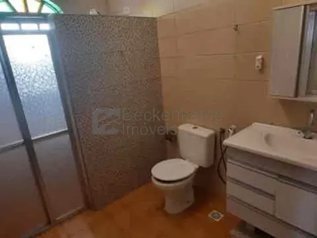 Casa 5 quartos e 2 banheiros, à venda, no bairro Jardim Amália em Volta Redonda