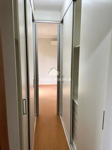 Casa à venda com 3 quartos, 210m² - Foto 2