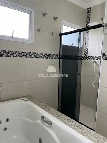 Casa à venda com 3 quartos, 210m² - Foto 4