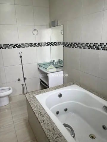 Casa à venda com 3 quartos, 210m² - Foto 6