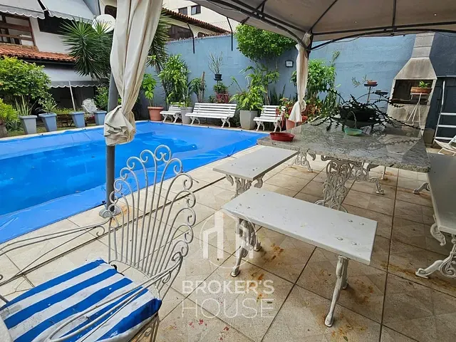 Casa com 500m² 8 quartos e 10 banheiros, à venda, no bairro Jardim Camburi em Vitória