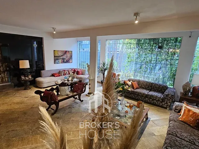 Casa com 500m² 8 quartos e 10 banheiros, à venda, no bairro Jardim Camburi em Vitória