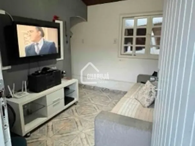 Casa 2 quartos e 1 banheiro, à venda, no bairro Morrinhos em Guarujá