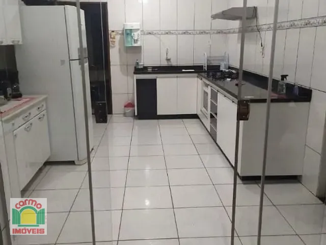 Casa com 334m² 3 quartos e 3 banheiros, à venda, no bairro Boa Vista em Anápolis