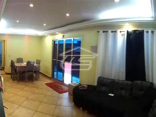 Casa com 137m² 2 quartos e 4 banheiros, à venda, no bairro Vila Nhocune em São Paulo
