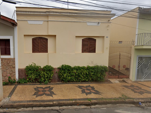 Casa com 400m² 4 quartos e 3 banheiros, à venda, no bairro Paulista em Piracicaba