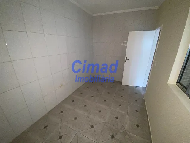 Casa 2 quartos e 1 banheiro, para alugar, no bairro Vila Maria Alta em São Paulo