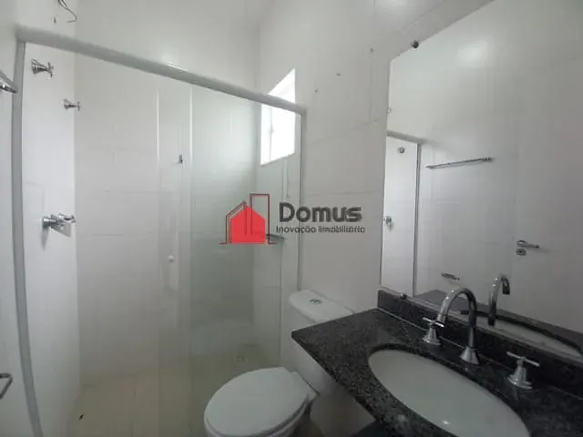 Casa à venda, no bairro Jardim Cristina em Pindamonhangaba