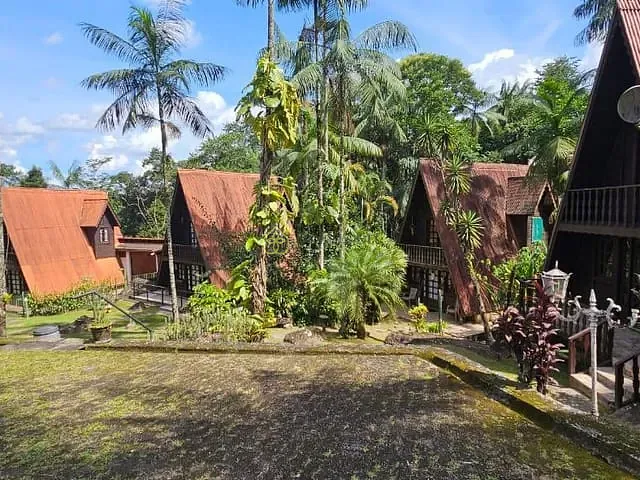 Casa 2 quartos e 2 banheiros, à venda, no bairro Penedo em Penedo