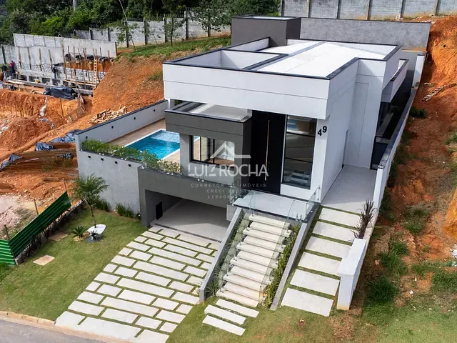 Casa com 510m² 3 quartos e 4 banheiros, à venda, no bairro Paisagem Renoir em Cotia