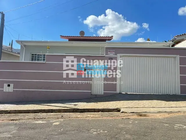 Casa com 3125m² 3 quartos e 3 banheiros, à venda, no bairro Jardim Bracildo Ricciardi em GUAXUPÉ
