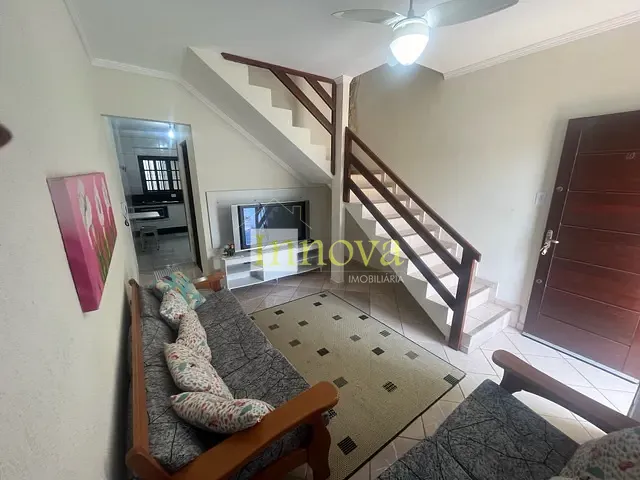 Casa com 100m² 2 quartos e 2 banheiros, à venda, no bairro Vila Atlântica em Caraguatatuba