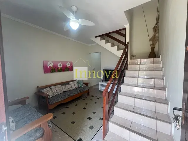 Casa com 100m² 2 quartos e 2 banheiros, à venda, no bairro Vila Atlântica em Caraguatatuba