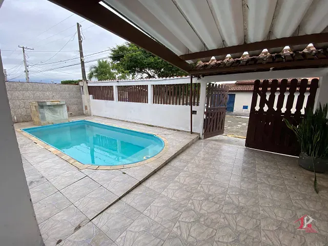 Casa 4 quartos e 4 banheiros, à venda, no bairro Gaivota (Praia) em Itanhaém