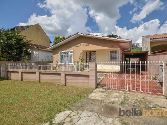 Casa com 277m² 3 quartos e 4 banheiros, à venda, no bairro Xaxim em Curitiba