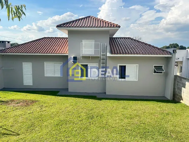 Casa com 100m² 3 quartos e 1 banheiro, à venda, no bairro Parque de Exposições em Concórdia