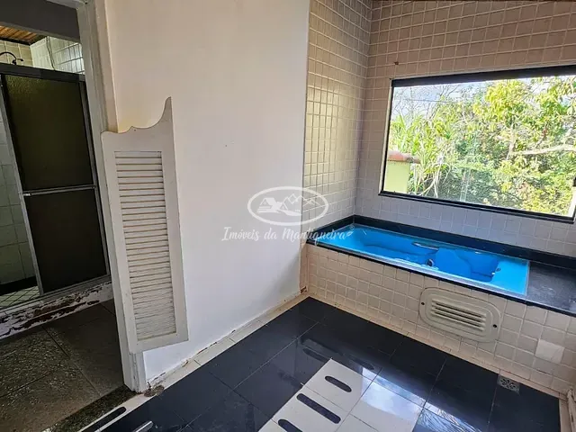 Casa 3 quartos e 4 banheiros, para alugar, no bairro Penedo em Itatiaia