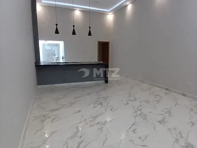 Casa com 190m² 3 quartos e 2 banheiros, à venda, no bairro Residencial Lívia em Botucatu