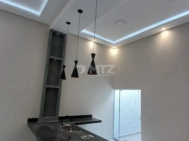Casa com 190m² 3 quartos e 2 banheiros, à venda, no bairro Residencial Lívia em Botucatu