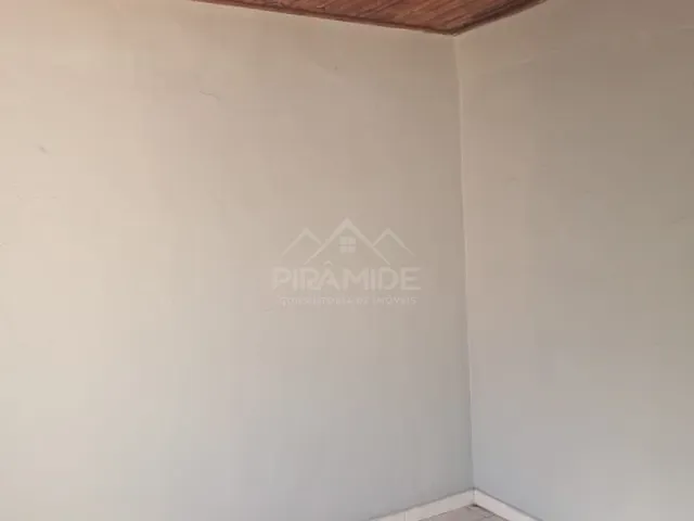 Casa com 500m² 2 quartos e 1 banheiro, à venda, no bairro Centro em Poços de Caldas