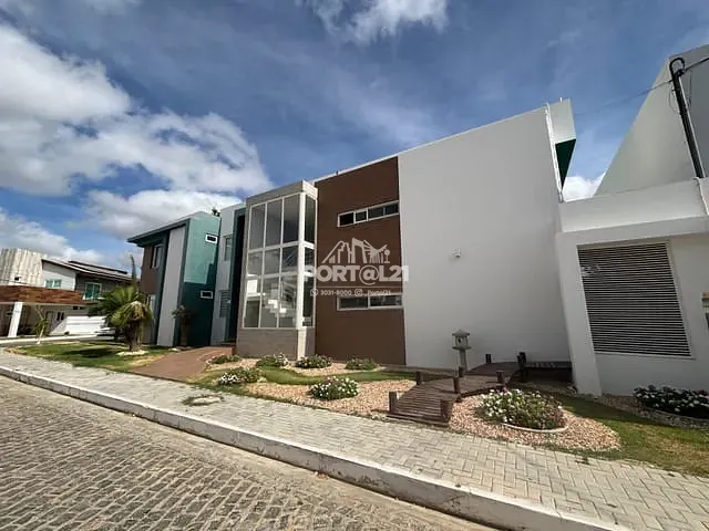 Casa com 467m² 4 quartos e 4 banheiros, à venda, no bairro Fernando Idalino em Petrolina