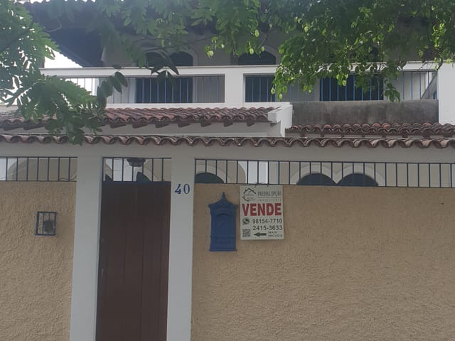 Casa com 303m² 2 quartos e 2 banheiros, à venda, no bairro Bangu em Rio de Janeiro