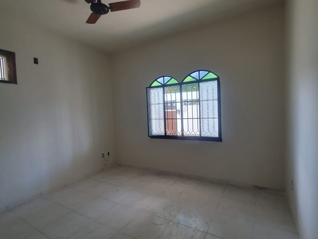 Casa com 303m² 2 quartos e 2 banheiros, à venda, no bairro Bangu em Rio de Janeiro