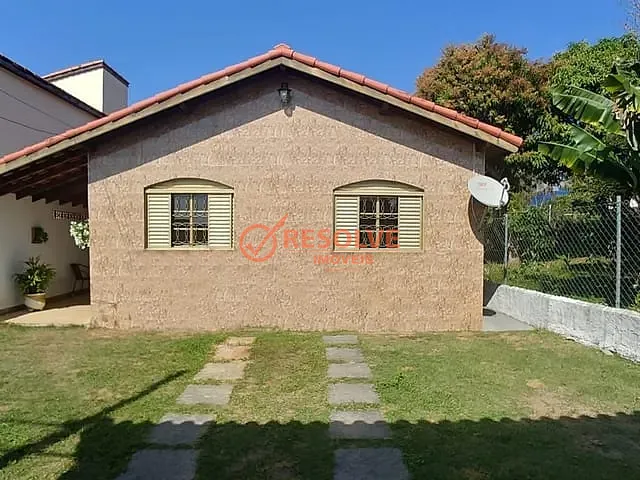 Casa com 812m² 3 quartos e 3 banheiros, à venda, no bairro LAMBARI em Guararema