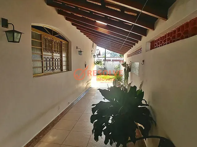 Casa com 812m² 3 quartos e 3 banheiros, à venda, no bairro LAMBARI em Guararema