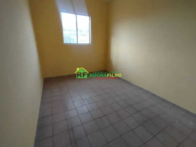 Casa com 200m², para alugar, no bairro Centro em Teresina