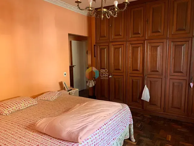 Casa com 570m² 3 quartos e 2 banheiros, à venda, no bairro Quitandinha em Petrópolis