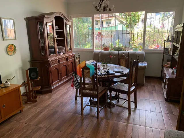 Casa com 570m² 3 quartos e 2 banheiros, à venda, no bairro Quitandinha em Petrópolis