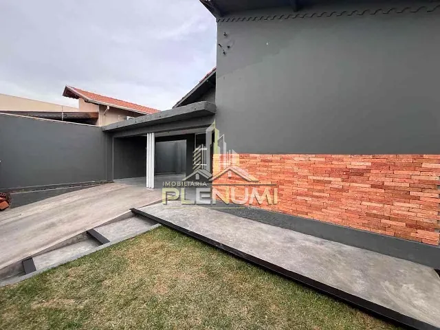 Casa com 330m² 3 quartos e 2 banheiros, à venda, no bairro Vila Indaiá em Rio Claro
