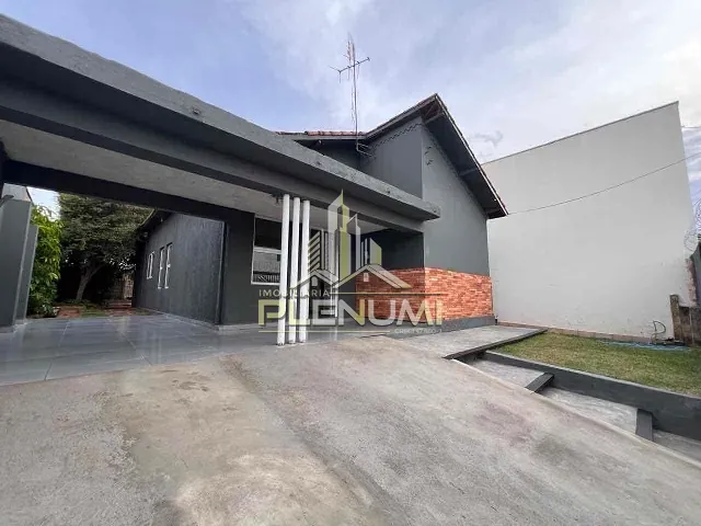 Casa com 330m² 3 quartos e 2 banheiros, à venda, no bairro Vila Indaiá em Rio Claro