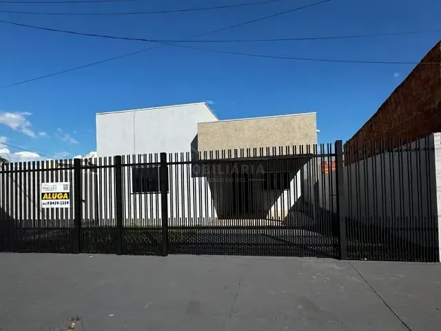 Casa 3 quartos e 1 banheiro, para alugar, no bairro ESPLANADA III em Chapadão do Sul