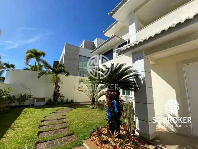 Casa com 810m² 5 quartos e 7 banheiros, à venda, no bairro Barra da Tijuca em Rio de Janeiro
