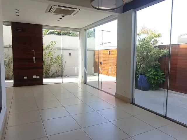 Casa com 532m² 4 quartos e 5 banheiros, à venda, no bairro Esperança em Londrina