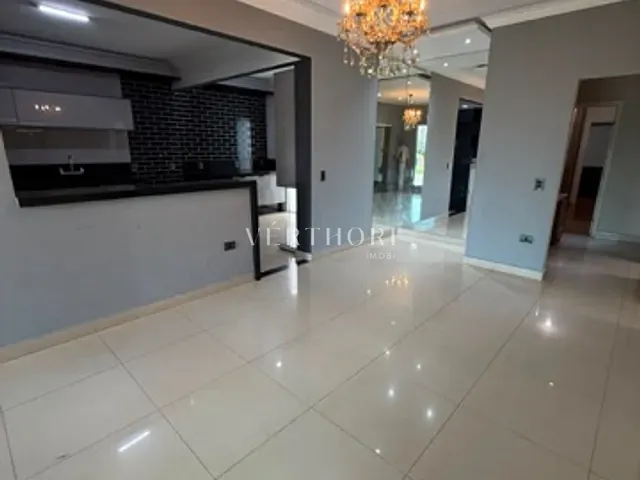 Casa 4 quartos e 5 banheiros, para alugar, no bairro Esperança em Londrina
