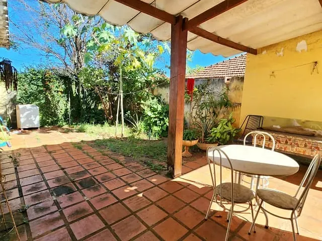 Casa com 530m² 3 quartos e 3 banheiros, à venda, no bairro São Francisco em Campo Grande