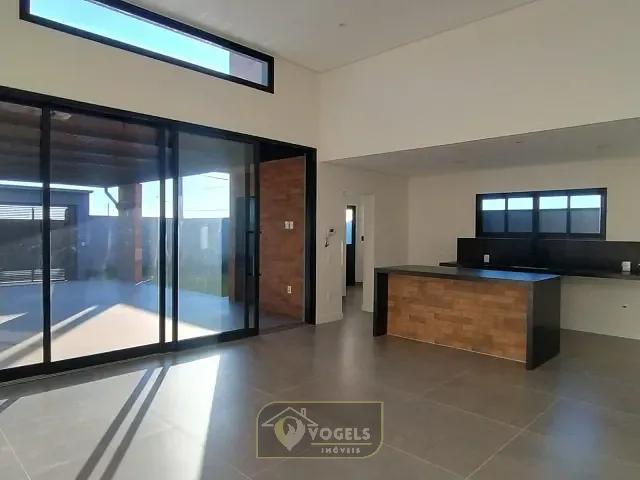 Casa 3 quartos e 2 banheiros, à venda, no bairro Europa em Holambra