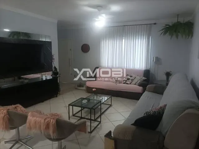Casa com 500m² 3 quartos e 3 banheiros, à venda, no bairro Bairro do Poste em Jundiaí